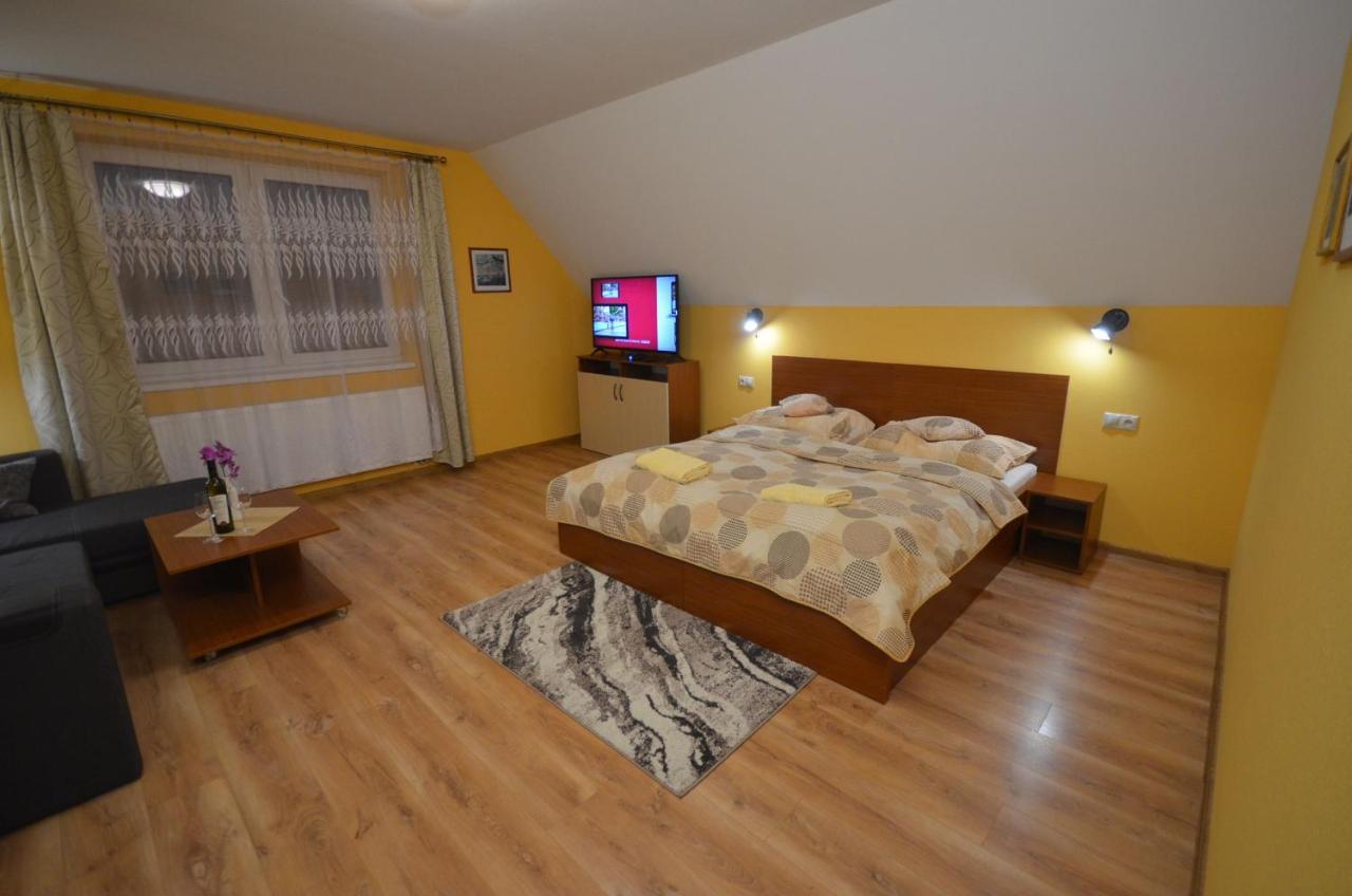 Apartmany Best I. Bešeňová Extérieur photo